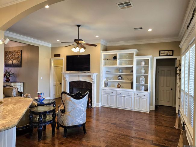 6549 Clark Plantation Dr, House other with 4 bedrooms, 3 bathrooms and 4 parking in Gonzales LA | Image 8