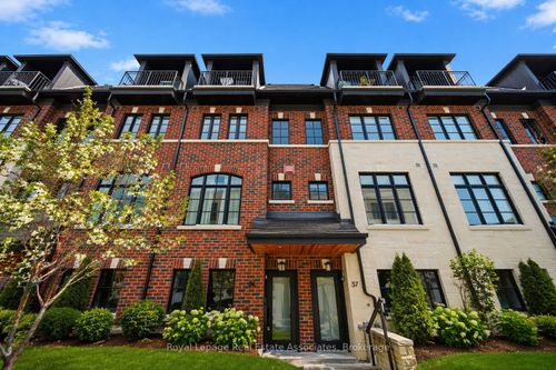 56-30 Lunar Cres, Mississauga, ON, L5M2R5 | Card Image