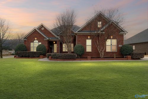 7408 Parktrace Ln Se, Owens Cross Roads, AL, 35763-8792 | Card Image