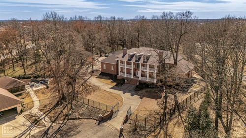 1203 Yorkshire Cv, Jonesboro, AR, 72401-6166 | Card Image