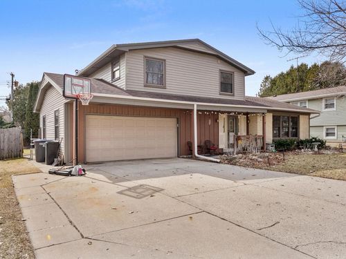 3135 North Avenue, Sheboygan, WI, 53083 | Card Image