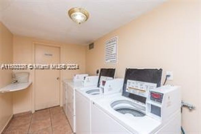 APT-117 - 200 177 Th Dr, Condo with 1 bedrooms, 1 bathrooms and null parking in Sunny Isles Beach FL | Image 19
