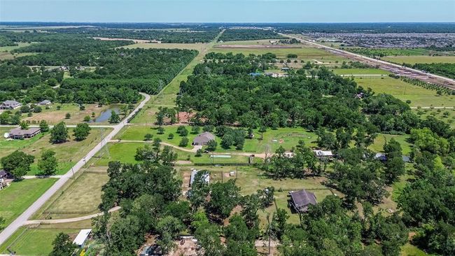 914 Baker Rd, Home with 3 bedrooms, 2 bathrooms and null parking in Rosenberg TX | Image 37