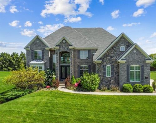 102 Archberry Dr, Wexford, PA, 15090-7411 | Card Image