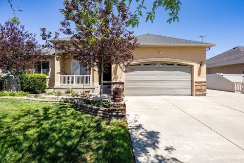 6716 Hunter Crest Cir, West Valley City, UT, 84128-1226 | Card Image