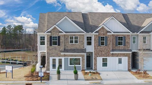 3131 Greyton Dr, Buford, GA, 30519-4814 | Card Image