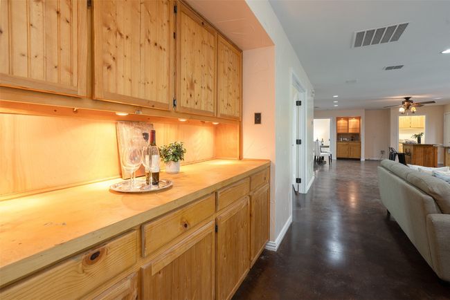 Built in area in living room | Image 30