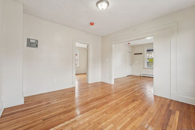 2 - 154 Easton Ave, Home with 2 bedrooms, 1 bathrooms and null parking in Waterbury CT | Image 7