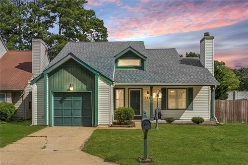 722 Longleaf Ln, Newport News, VA, 23608-1127 | Card Image