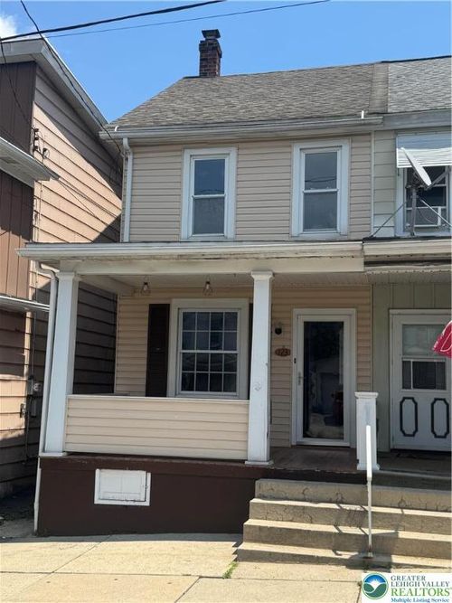 123 1st St, Coaldale, PA, 18218-1304 | Card Image