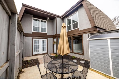 5437 Worthington Forest Pl E, Columbus, OH, 43229 | Card Image