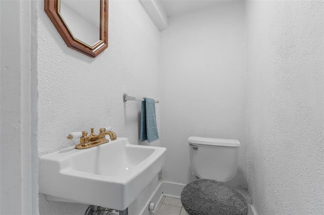 Basement bath | Image 38