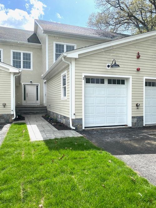 3-206 W Main St, Georgetown, MA, 01833-1445 | Card Image