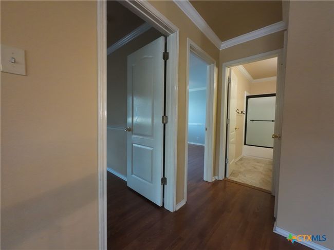 Bedroom 2-3 Entry | Image 30