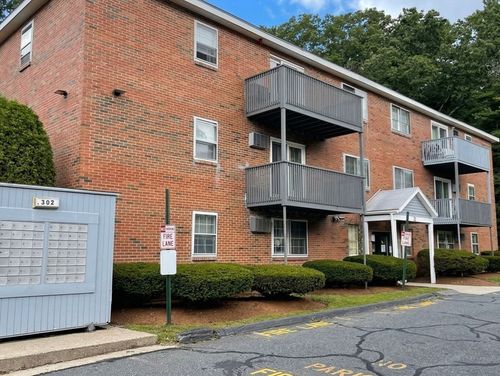 apt-b2-302 Boston Post Rd E, Marlborough, MA, 01752-3653 | Card Image
