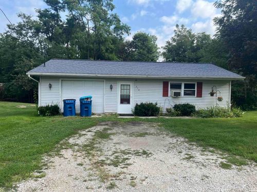 210 W Railroad St, Etna Green, IN, 46524-9580 | Card Image