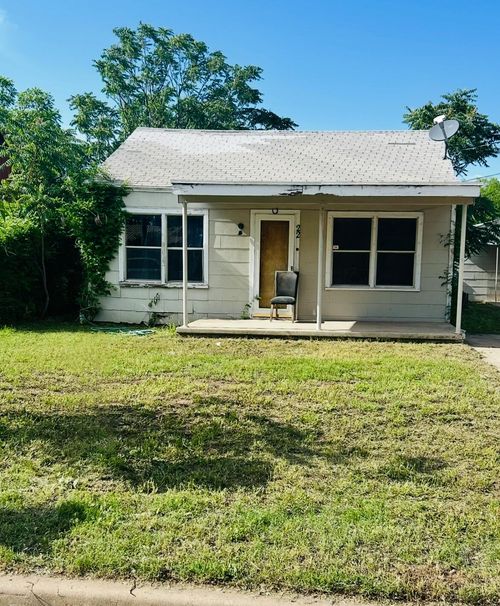 22 E 39th Street, San Angelo, TX, 76903 | Card Image
