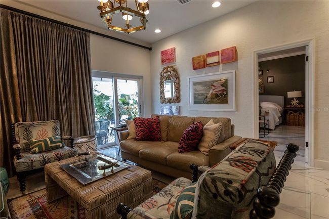 Family room | Image 19