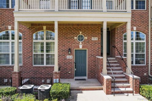 464 Old Pine Way, Walled Lake, MI, 48390-3546 | Card Image