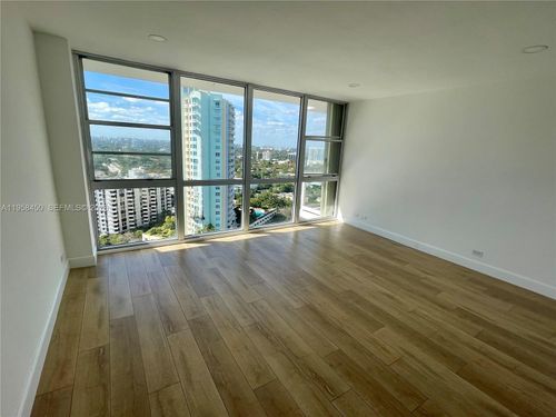 ph-m-2451 Brickell Ave, Miami, FL, 33129-2472 | Card Image