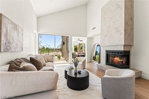 8921 Diamond Falls Dr, Las Vegas, NV, 89117-5701 | Card Image