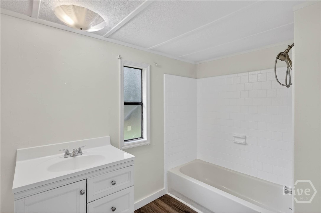 Residential in Bloomingdale 4
