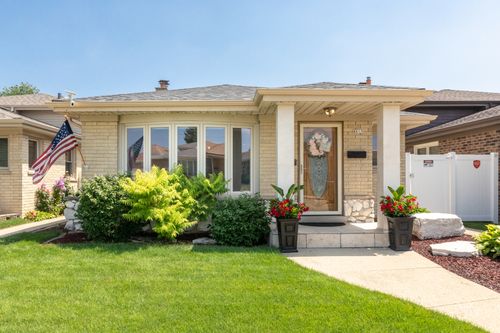 4615 N Maria Ct, Chicago, IL, 60656-4163 | Card Image