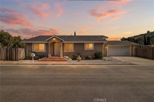 10744 Radwin Ave, Sunland, CA, 91040-1730 | Card Image