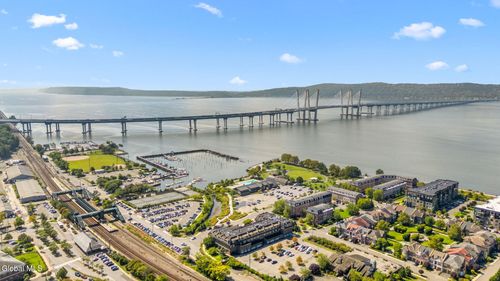 s200-127 W Main St, Tarrytown, NY, 10591-7500 | Card Image