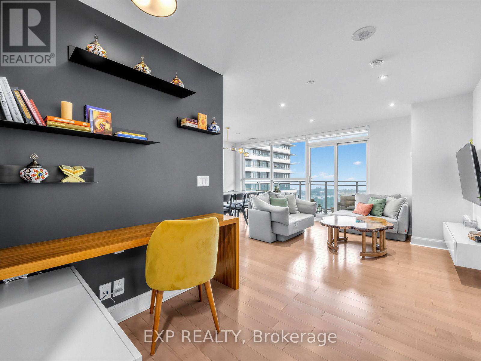 Residential in Toronto (Mimico) 5