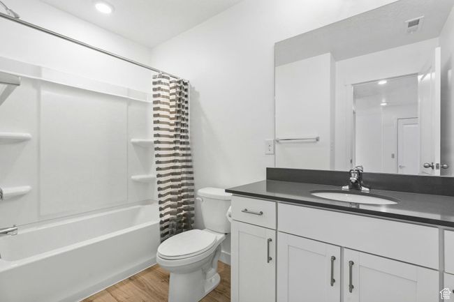 Full bathroom | Image 14