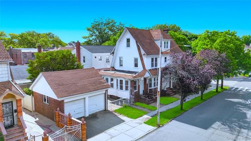 104-04 202nd St, Saint Albans, NY, 11412-1316 | Card Image