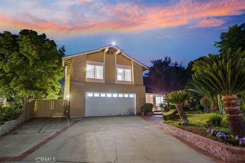 28503 Ray Ct, Santa Clarita, CA, 91350-1244 | Card Image