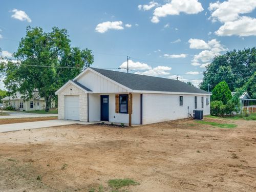 808 Buckboard Dr, De Leon, TX, 76444-1300 | Card Image