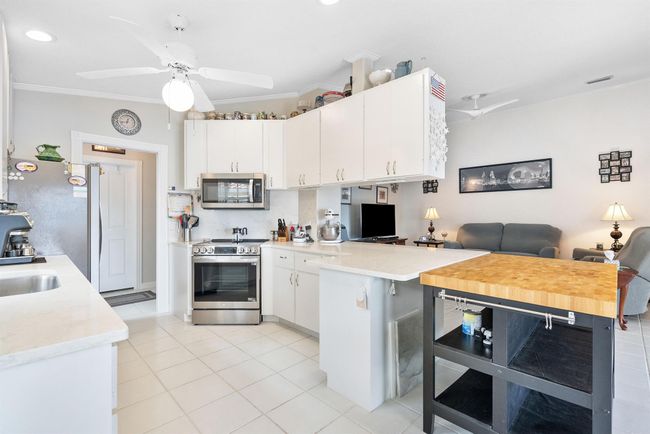 7770 Se Spicewood Cir, Condo with 2 bedrooms, 2 bathrooms and null parking in Hobe Sound FL | Image 13