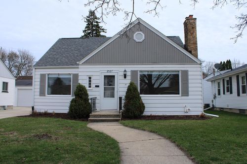 2527 Buchanan Road, Kenosha, WI, 53142 | Card Image