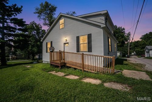 251 7th St, Carlyle, IL, 62231-2227 | Card Image