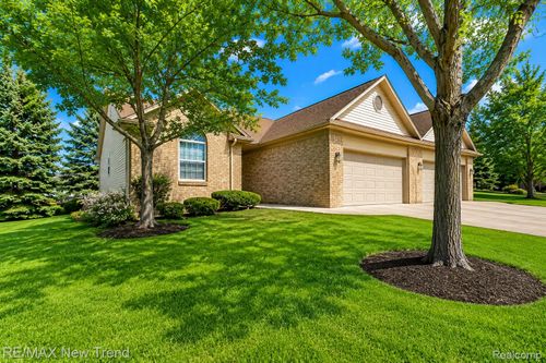 2191 Pleasant Dr, Commerce Twp, MI, 48390-3959 | Card Image