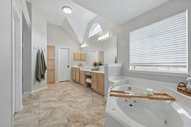 7205 Fair Valley Way, House other with 4 bedrooms, 4 bathrooms and null parking in Plano TX | Image 18