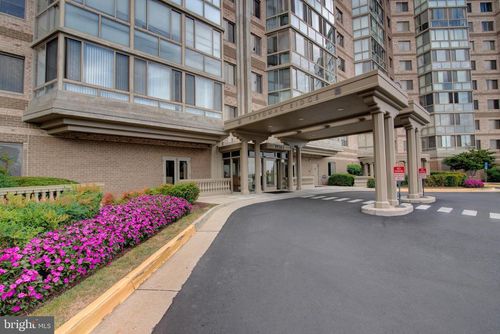 unit-1102-19365 Cypress Ridge Ter, LEESBURG, VA, 20176-8438 | Card Image
