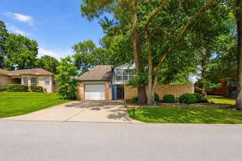 9 Lake View Mnr, Huntsville, TX, 77340 | Card Image