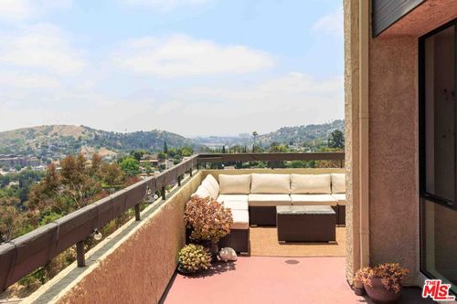 124-4040 Via Marisol, LOS ANGELES, CA, 90042 | Card Image