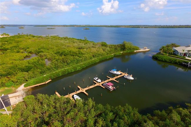 9755 N Marina Dr, House other with 2 bedrooms, 2 bathrooms and null parking in Sebastian FL | Image 30