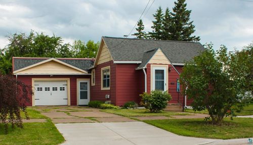515 Saint Claire St, Ashland, WI, 54806-1852 | Card Image