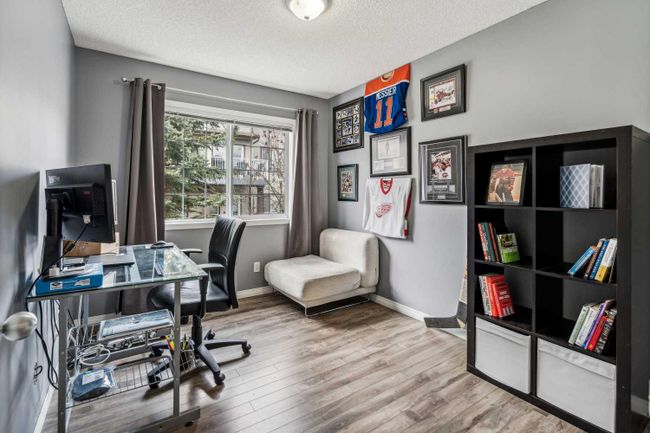 48 Hidden Creek Rise Nw, Home with 3 bedrooms, 2 bathrooms and 2 parking in Calgary AB | Image 24