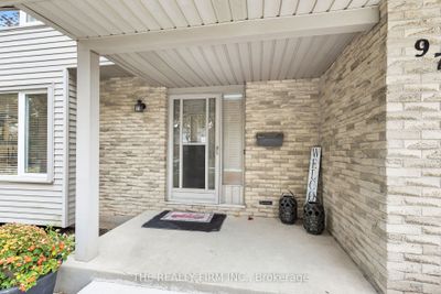 975 Farnham Pl, House other with 3 bedrooms, 2 bathrooms and 5 parking in London ON | Image 3