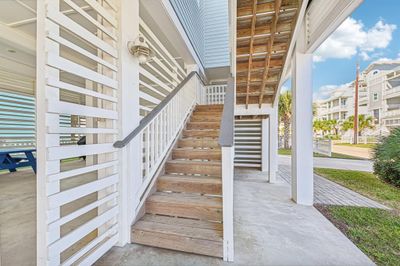 11382 Beachside Drive, House other with 4 bedrooms, 3 bathrooms and null parking in Galveston TX | Image 3