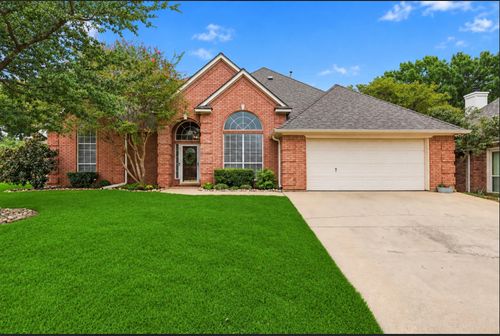2705 Mimosa Ct, Bedford, TX, 76021-7211 | Card Image