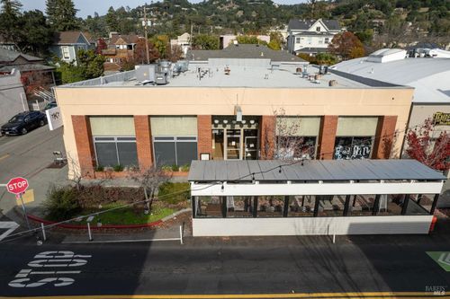 1566 4th St, San Rafael, CA, 94901-2713 | Card Image