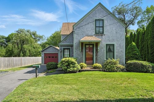 61 Brook St, Scituate, MA, 02066-3919 | Card Image